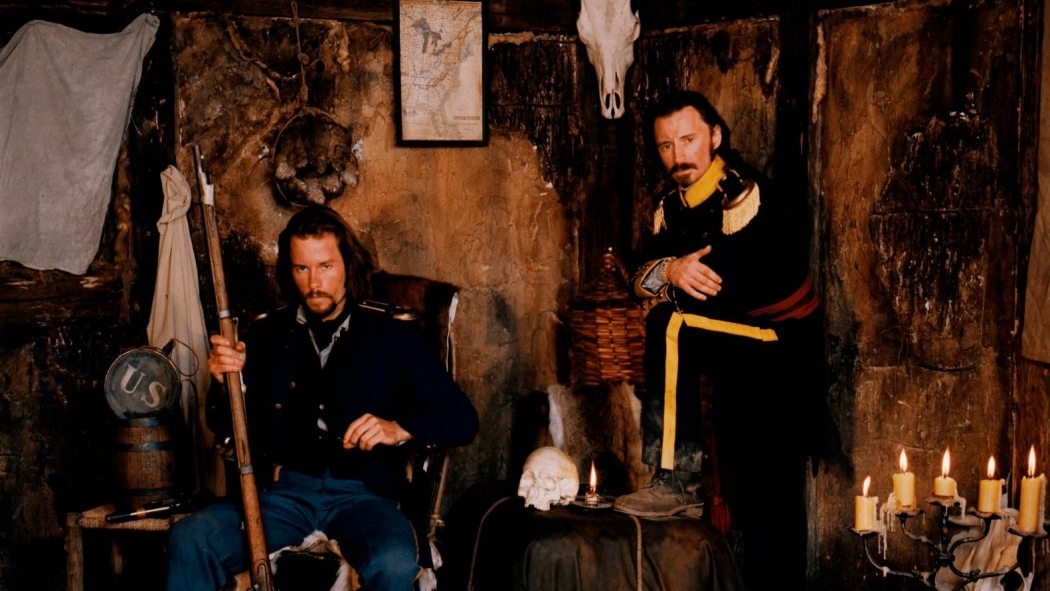Yırtıcı (1999) izle